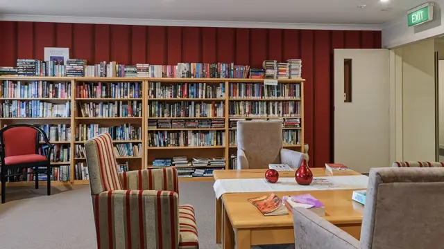 Liston Heights RV - library 