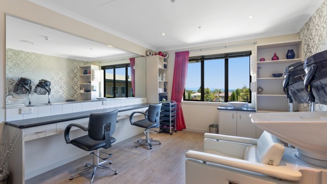 Salon Liston Heights Retirement Village