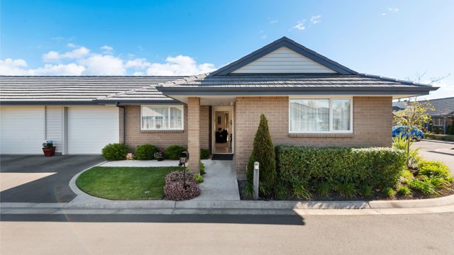 Outside Villa View Ballarat Retirement Village
