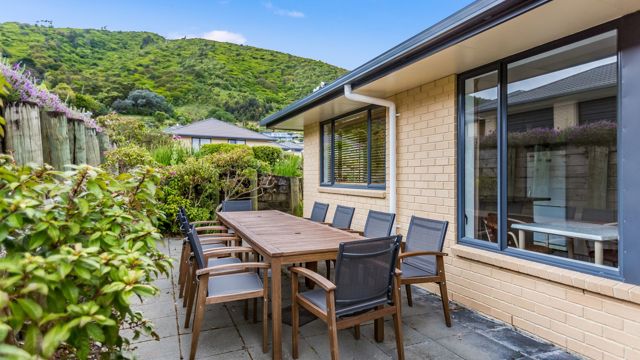 Winara Retirement Village Community Outdoor Dining