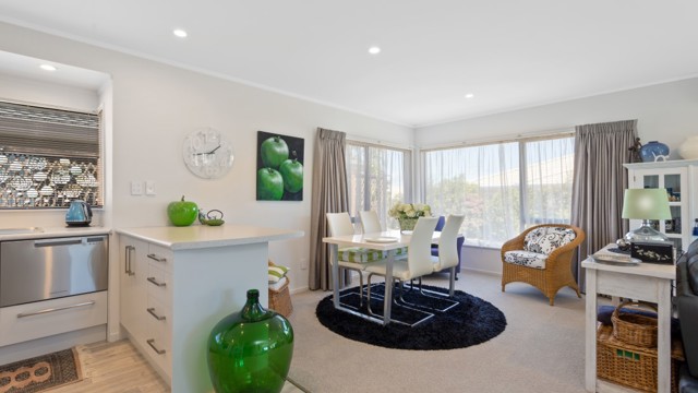 Lounge Liston Heights Retirement Village Bupa 