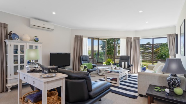 Lounge Liston Heights Retirement Village