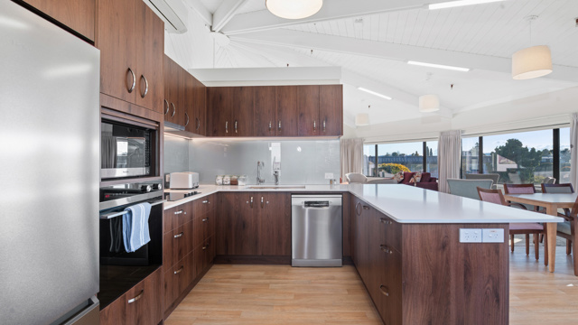 Liston Heights - serviced apartment community kitchen 