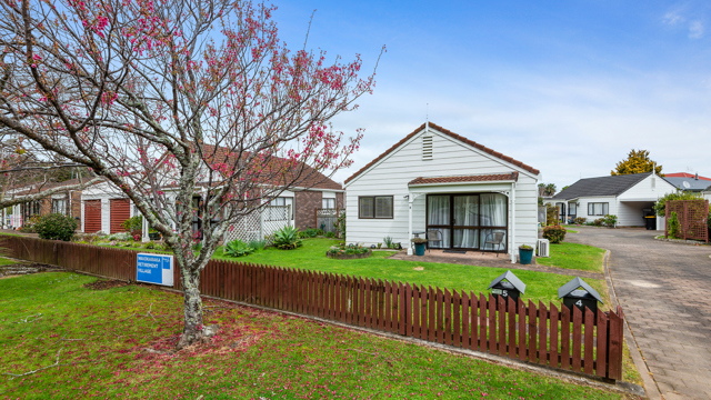 Waiokaraka Retirement Village Entrance