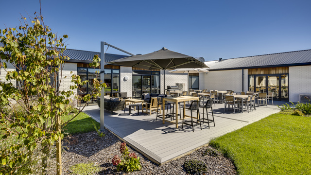 Outdoor Dinning