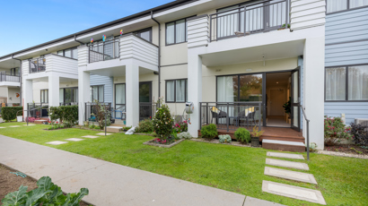 exterior of apartments 