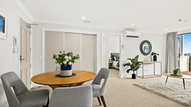 Apt 210 - dining table 