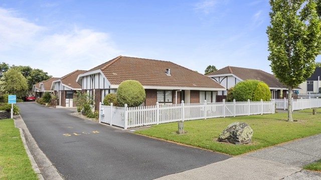 Villas Cedar Manor Retirement Village