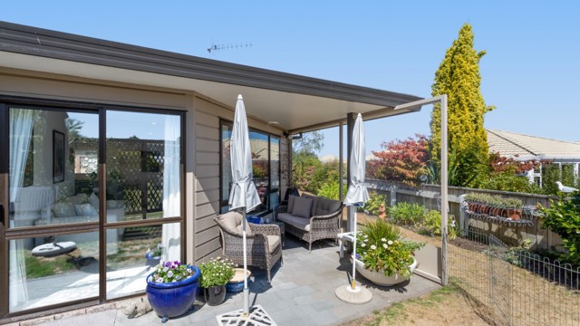 Patio Liston Heights Retirement Village