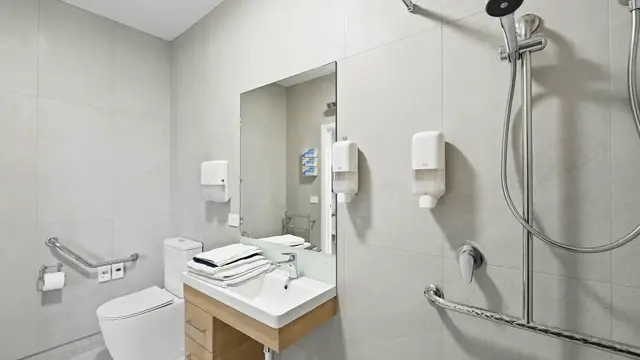 Te Puke Care Home - care room bathroom 