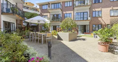 Outdoor Dinning