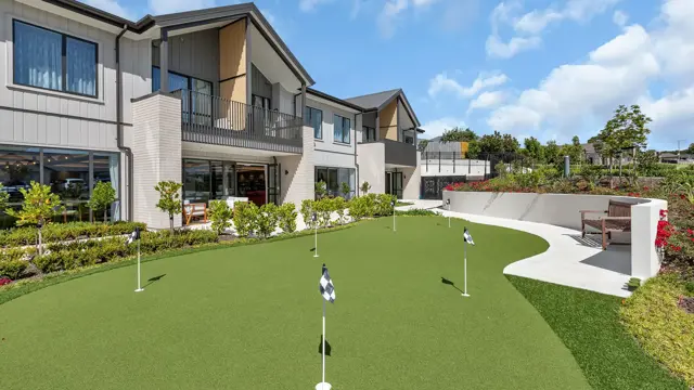 Community Center Golf