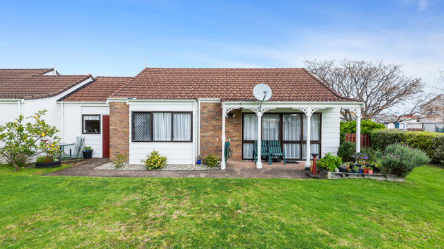 Waiokaraka Retirement Village Villa Exterior