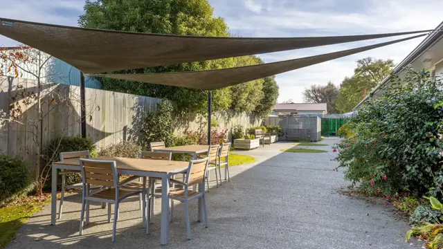 Outdoor Dinning