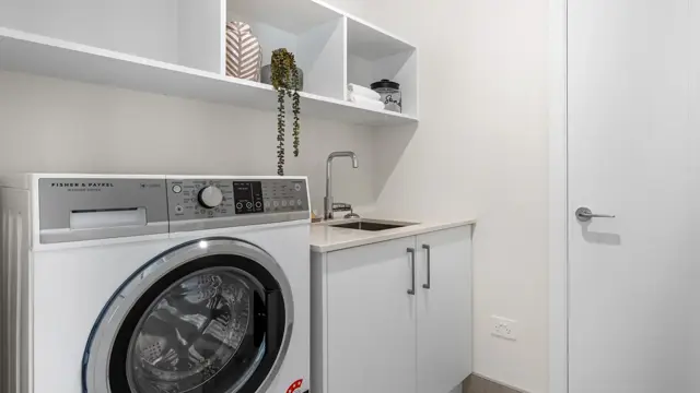 Kaiapoi Apt - laundry room