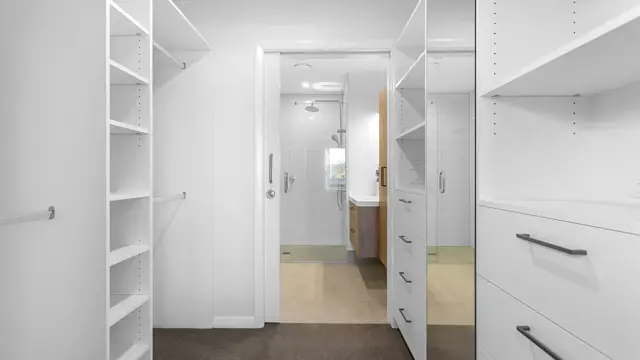 Rangitata apartment - walk in wardrobe and ensuite bathroom