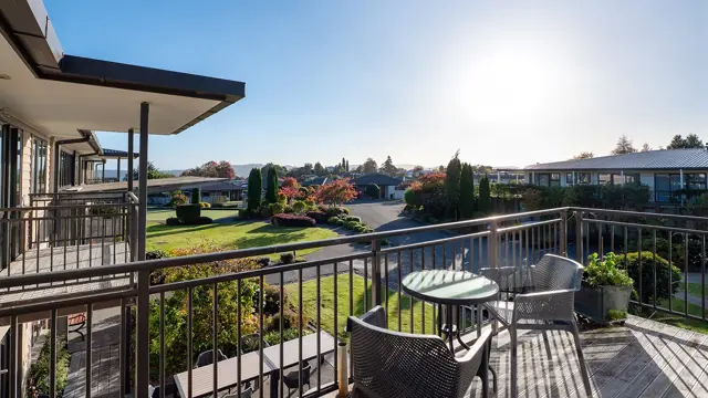 Liston Heights RV - balcony 