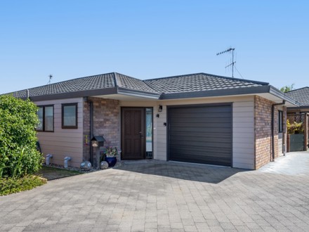 Villa Liston Heights Retirement Village