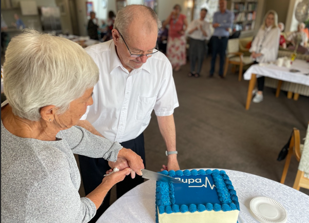 Cutting Bupa Cake