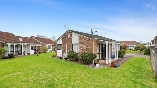 Waiokaraka Retirement Village Villa Gardens