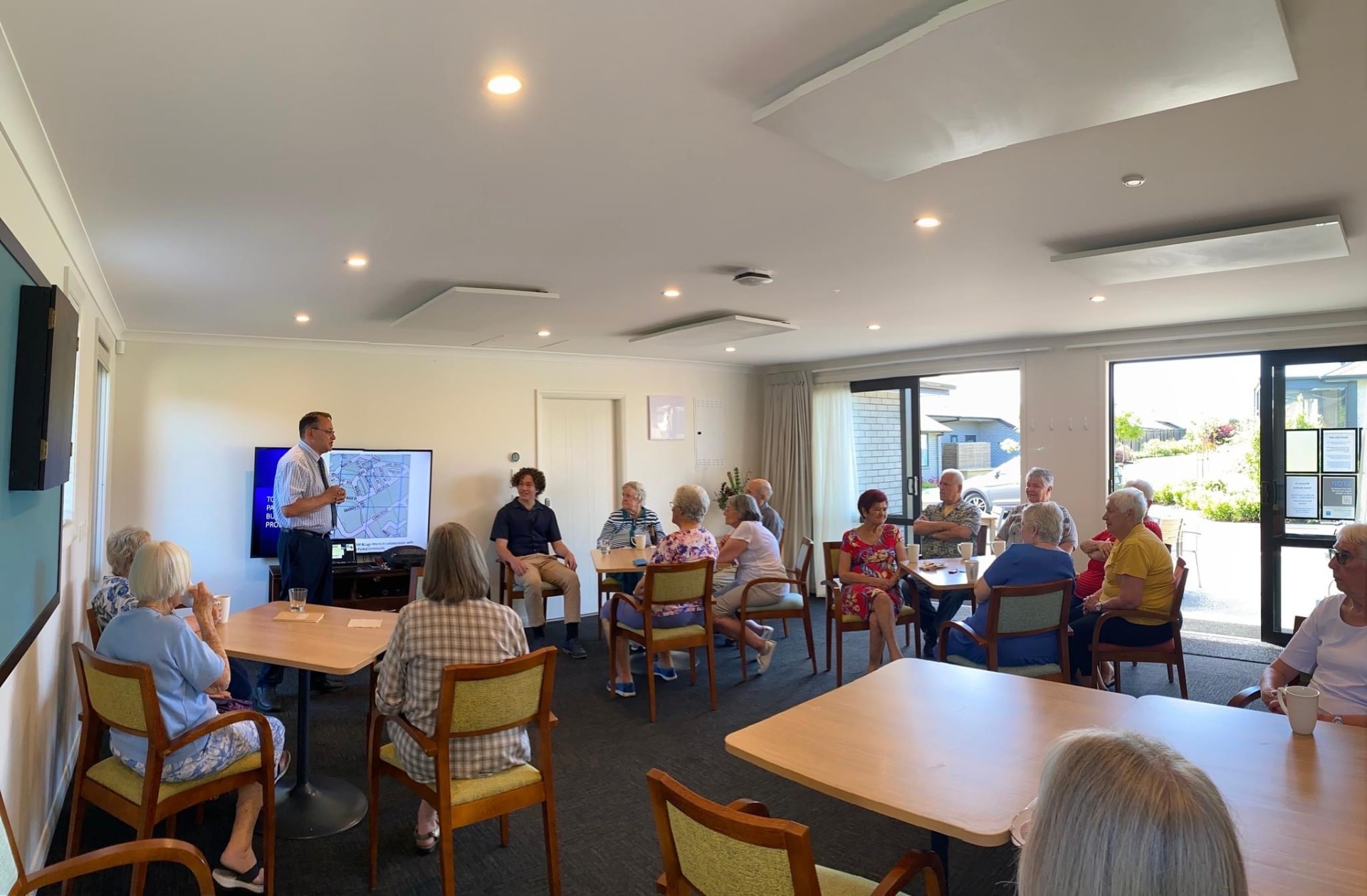 Bus stop Tikipunga Whangarei meeting