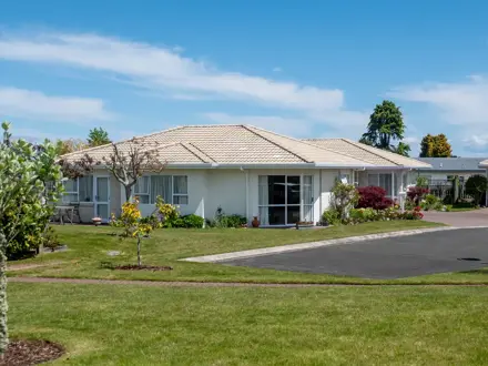 Liston Heights village - Villa Exterior