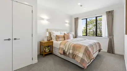 New Lynn apartment Bedroom