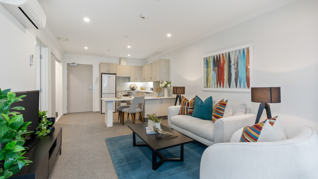 Lounge and Kitchen 