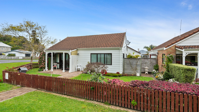 Waiokaraka Retirement Village Villa Entrance