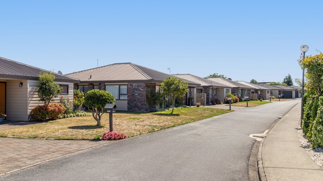 Villas Liston Heights Retirement Village