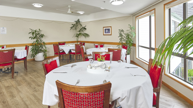 Communal Dining Room Cedar Manor