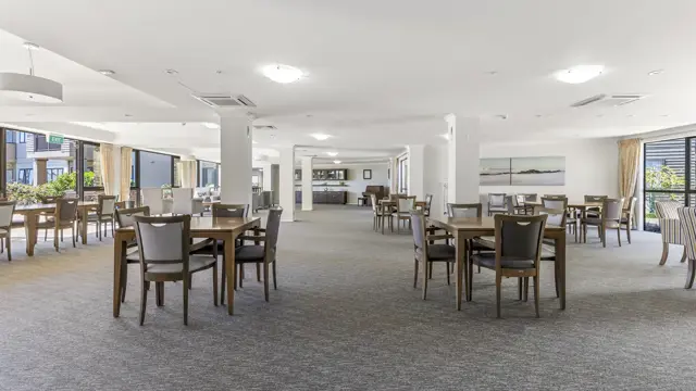 Community dining 