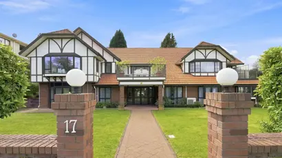 Villa 3/17 7th Ave - exterior 