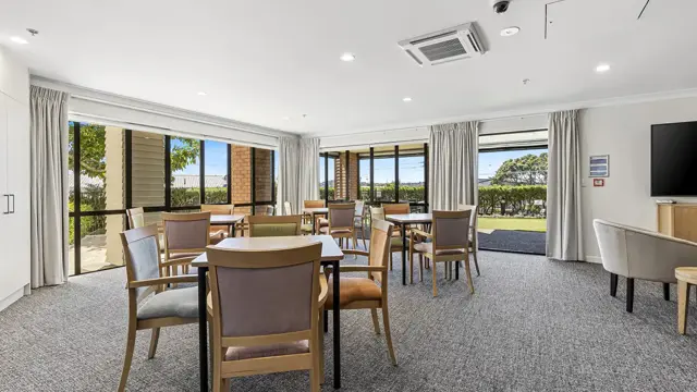 Community dining 