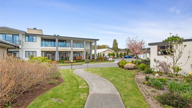 Grounds Cashmere View Retirement Village