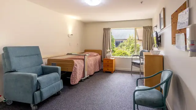 Longwood Care Home - care home room
