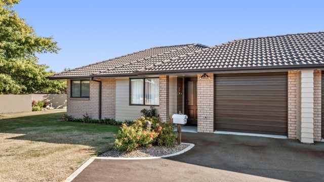 Villas Redwood Retirement Village