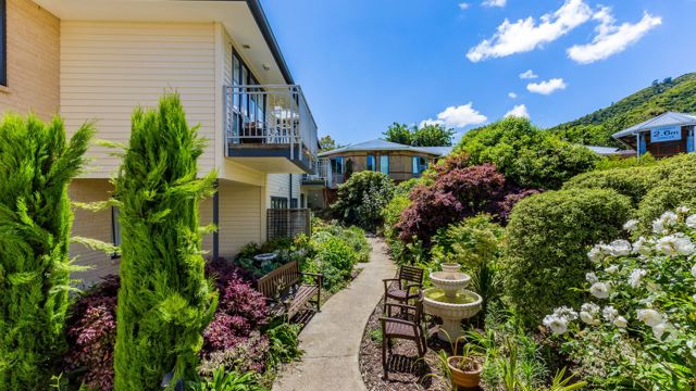 Winara Retirement Village Gardens