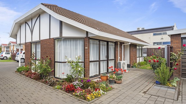 Villa View Cedar Manor Retirement Village