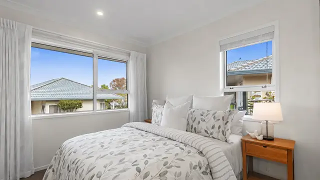 Remuera _ Villa 21 _ bedroom 