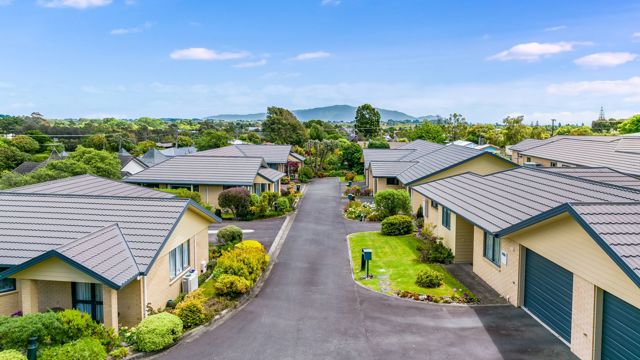 Winara Retirement Village Exterior and Driveway